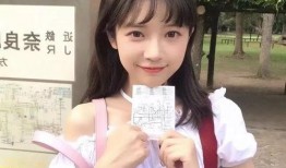 抖音娱乐吃瓜头像女,揭秘娱乐八卦背后的故事”